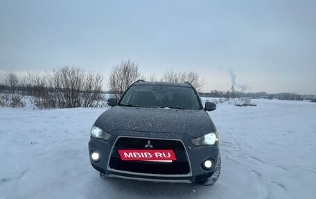 Mitsubishi Outlander III рестайлинг 3, 2011 год, 969 875 рублей, 6 фотография
