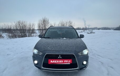 Mitsubishi Outlander III рестайлинг 3, 2011 год, 969 875 рублей, 5 фотография