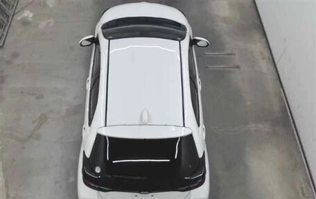 Toyota Yaris, 2022 год, 920 000 рублей, 10 фотография