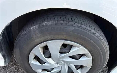 Toyota Yaris, 2022 год, 920 000 рублей, 9 фотография