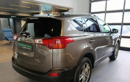 Toyota RAV4, 2013 год, 1 900 000 рублей, 6 фотография