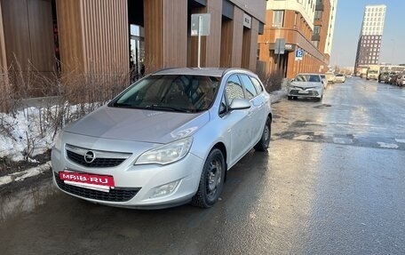 Opel Astra J, 2012 год, 620 000 рублей, 2 фотография