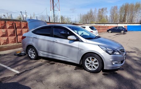 Hyundai Solaris II рестайлинг, 2015 год, 930 000 рублей, 6 фотография