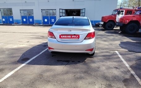 Hyundai Solaris II рестайлинг, 2015 год, 930 000 рублей, 5 фотография