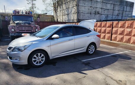 Hyundai Solaris II рестайлинг, 2015 год, 930 000 рублей, 12 фотография