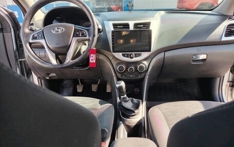 Hyundai Solaris II рестайлинг, 2015 год, 930 000 рублей, 7 фотография