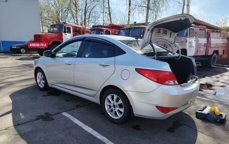 Hyundai Solaris II рестайлинг, 2015 год, 930 000 рублей, 13 фотография