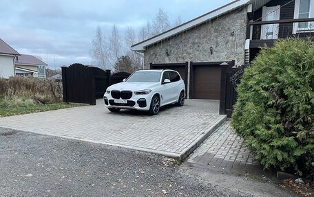BMW X5, 2019 год, 6 550 000 рублей, 2 фотография