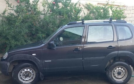 Chevrolet Niva I рестайлинг, 2012 год, 370 000 рублей, 3 фотография