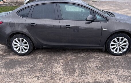 Opel Astra J, 2012 год, 770 000 рублей, 5 фотография