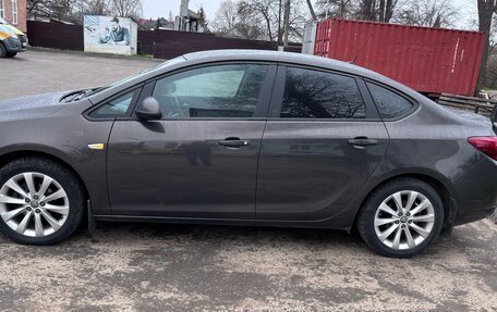 Opel Astra J, 2012 год, 770 000 рублей, 6 фотография