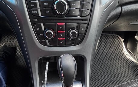 Opel Astra J, 2012 год, 770 000 рублей, 10 фотография