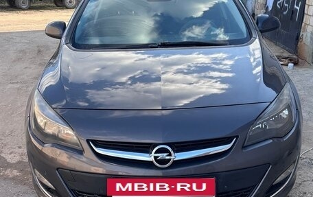 Opel Astra J, 2012 год, 770 000 рублей, 2 фотография