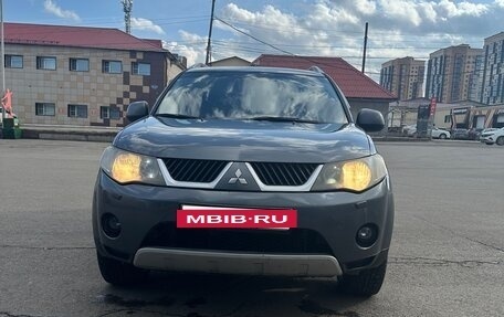 Mitsubishi Outlander III рестайлинг 3, 2007 год, 1 110 000 рублей, 3 фотография