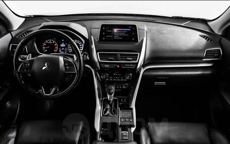 Mitsubishi Eclipse Cross, 2018 год, 1 650 000 рублей, 9 фотография