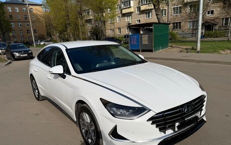 Hyundai Sonata VIII, 2020 год, 2 400 000 рублей, 1 фотография