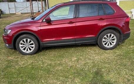 Volkswagen Tiguan II, 2020 год, 2 450 000 рублей, 2 фотография