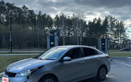 KIA Rio IV, 2021 год, 1 750 000 рублей, 3 фотография