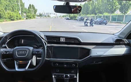 Audi Q3, 2022 год, 2 500 000 рублей, 10 фотография