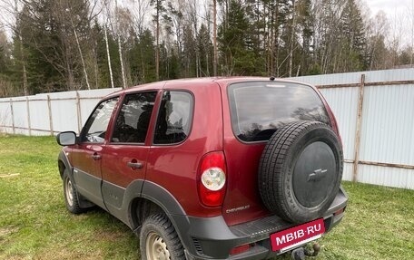 Chevrolet Niva I рестайлинг, 2011 год, 520 000 рублей, 11 фотография