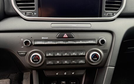 KIA Sportage IV рестайлинг, 2021 год, 2 500 000 рублей, 12 фотография