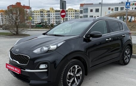 KIA Sportage IV рестайлинг, 2021 год, 2 500 000 рублей, 2 фотография