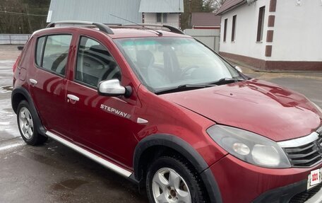 Renault Sandero I, 2012 год, 380 000 рублей, 2 фотография