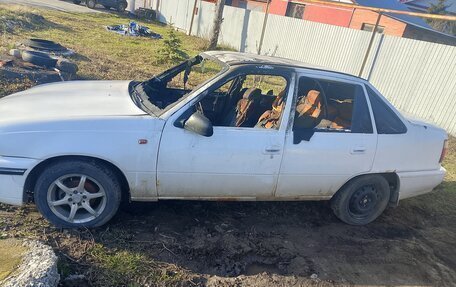 Daewoo Nexia I рестайлинг, 2001 год, 25 000 рублей, 2 фотография