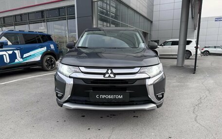 Mitsubishi Outlander III рестайлинг 3, 2017 год, 1 750 000 рублей, 2 фотография