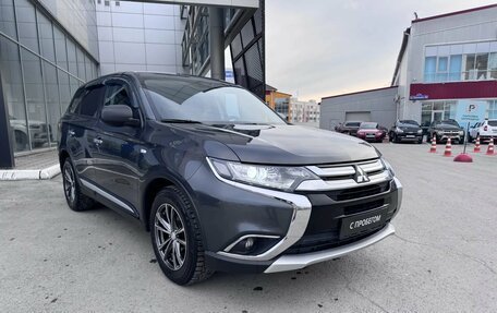 Mitsubishi Outlander III рестайлинг 3, 2017 год, 1 750 000 рублей, 3 фотография