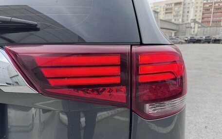 Mitsubishi Outlander III рестайлинг 3, 2017 год, 1 750 000 рублей, 14 фотография