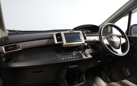 Honda Freed I, 2014 год, 1 299 000 рублей, 8 фотография