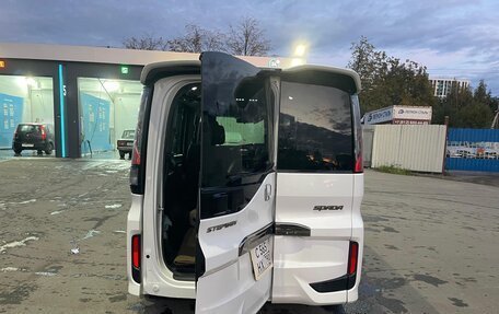 Honda Stepwgn IV, 2016 год, 1 700 000 рублей, 4 фотография