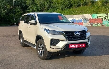 Toyota Fortuner II, 2020 год, 5 000 000 рублей, 2 фотография