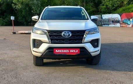 Toyota Fortuner II, 2020 год, 5 000 000 рублей, 8 фотография