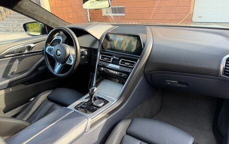 BMW 8 серия, 2018 год, 6 099 000 рублей, 18 фотография