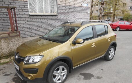 Renault Sandero II рестайлинг, 2018 год, 1 200 000 рублей, 2 фотография