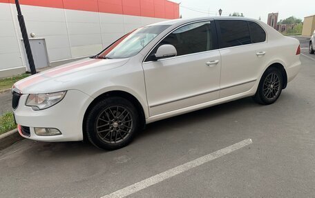 Skoda Superb III рестайлинг, 2011 год, 850 000 рублей, 2 фотография