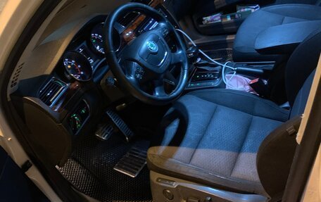 Skoda Superb III рестайлинг, 2011 год, 850 000 рублей, 8 фотография