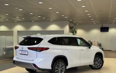 Toyota Highlander, 2026 год, 5 730 000 рублей, 2 фотография