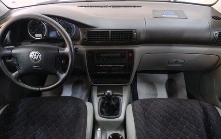 Volkswagen Passat B5+ рестайлинг, 2002 год, 419 000 рублей, 15 фотография