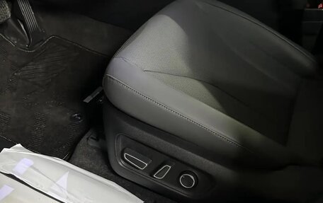 Toyota RAV4, 2026 год, 4 330 000 рублей, 32 фотография