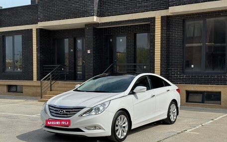 Hyundai Sonata VI, 2012 год, 1 250 000 рублей, 2 фотография