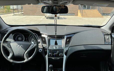 Hyundai Sonata VI, 2012 год, 1 250 000 рублей, 11 фотография