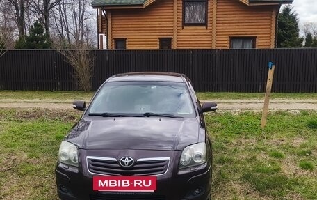 Toyota Avensis III рестайлинг, 2008 год, 950 000 рублей, 2 фотография