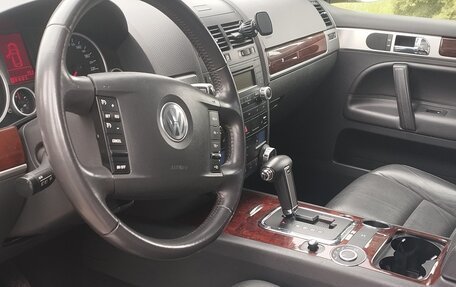 Volkswagen Touareg III, 2009 год, 1 850 000 рублей, 10 фотография
