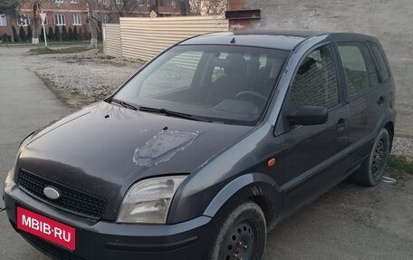 Ford Fusion I, 2004 год, 250 000 рублей, 1 фотография