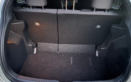 Toyota Yaris, 2021 год, 1 200 000 рублей, 1 фотография