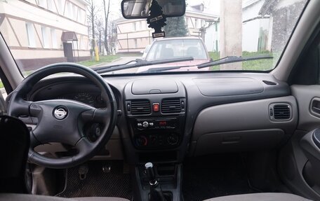 Nissan Almera, 2000 год, 200 000 рублей, 1 фотография