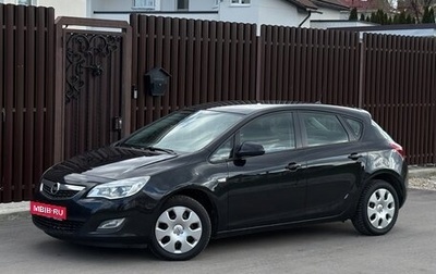 Opel Astra J, 2011 год, 710 000 рублей, 1 фотография